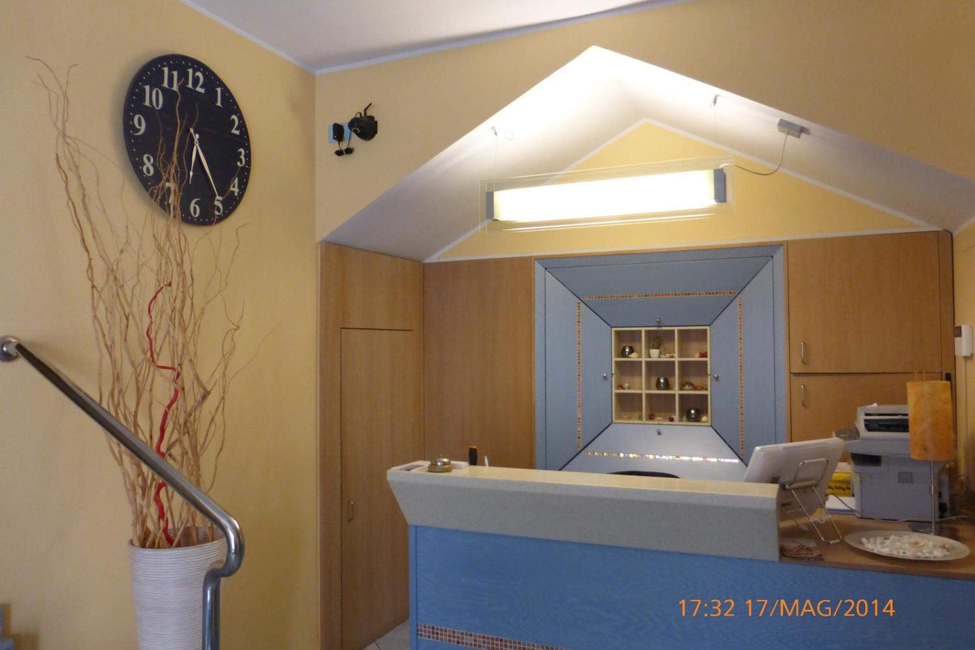 Hotel Chentu Lunas Кальяри Экстерьер фото