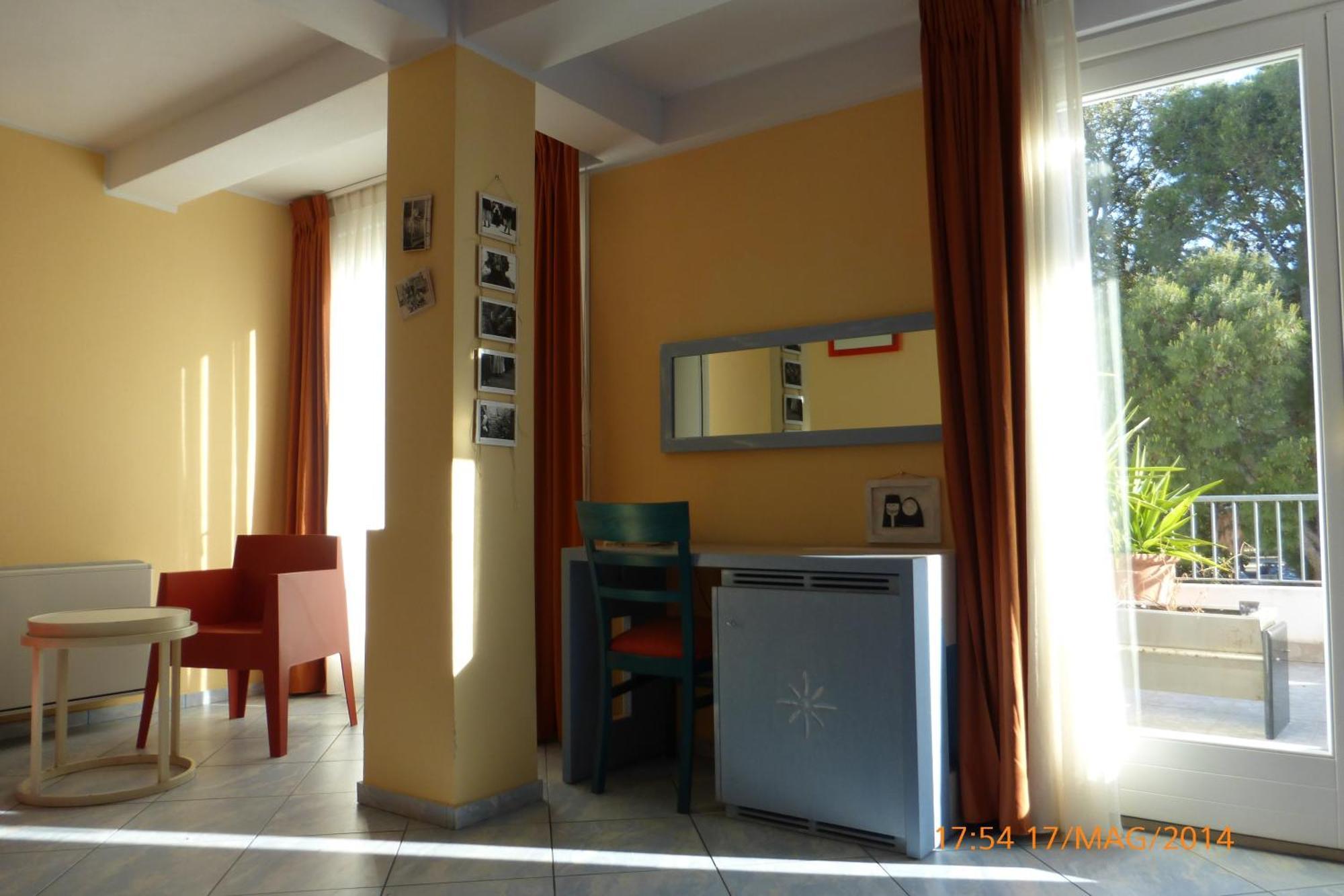 Hotel Chentu Lunas Кальяри Экстерьер фото