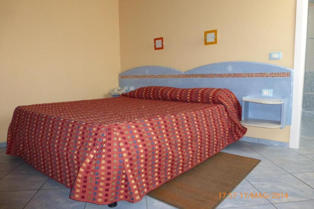 Hotel Chentu Lunas Кальяри Экстерьер фото